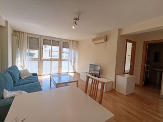 Apartament a Alameda de Colón