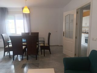 Lloguer Apartament  Calle alonso de palencia. Precioso piso con garaje y trastero