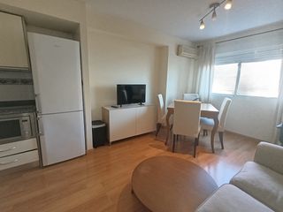 Lloguer Apartament  Alameda de colón. Bonito apartamento en almeda de colon