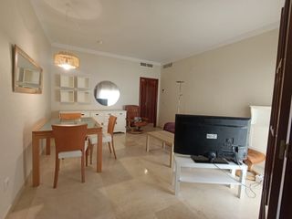 Location Appartement  Alameda de colón. Apartamento con garaje y trastero en alameda de colon