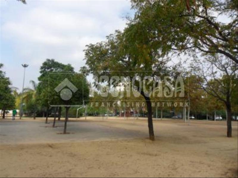 Foto 244cab27-eae4-4f34-8115-1c86f8a5bcf4. Appartamento in El Plantinar - Avda. La Paz - El Juncal Sevilla