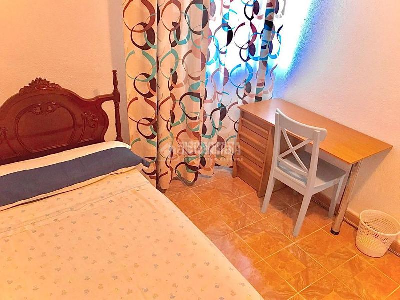 Foto 97b44a1b-51e9-4de3-b6d8-ed8efd878bfa. Appartamento in El Plantinar - Avda. La Paz - El Juncal Sevilla