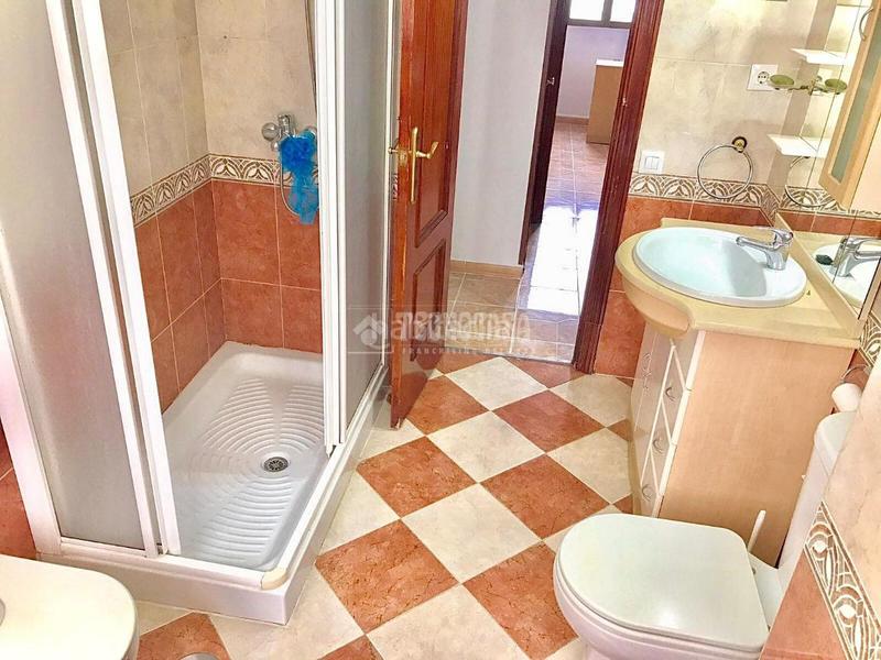 Foto f09e8473-ada2-4d8c-9964-01283a036939. Appartamento in El Plantinar - Avda. La Paz - El Juncal Sevilla