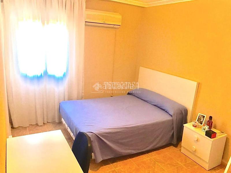 Foto f8f51fb6-1e53-4bae-b121-7f3fdce90059. Appartamento in El Plantinar - Avda. La Paz - El Juncal Sevilla