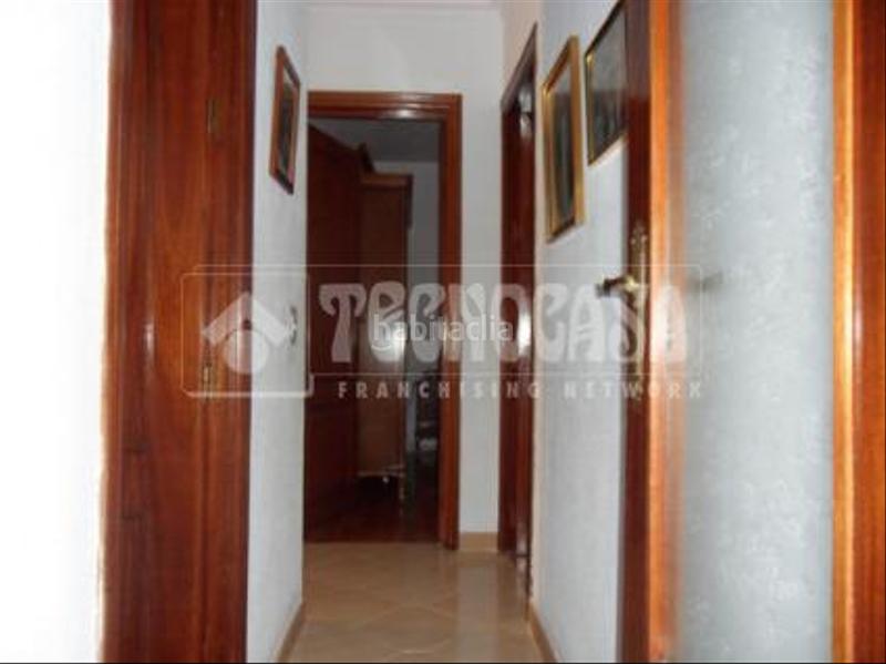 Foto a475c876-a211-4eb2-abcc-83415062f189. Piso  en venta en La Oliva Sevilla
