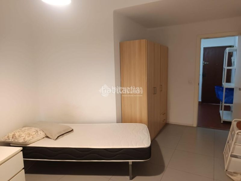 Foto 77d01342-3186-42b2-8fdd-9f4dfdb510a1. Pis a Bami - La Estrella Sevilla