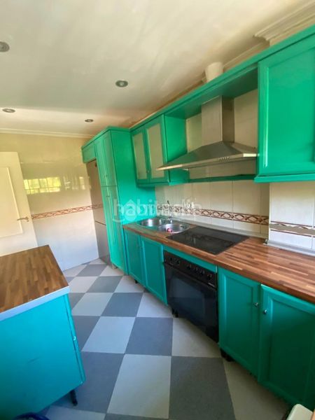 Foto 8fcc7afc-9ae8-4945-959c-7ca6cb356a96. Flat with heating in Pedro Salvador - Las Palmeritas Sevilla