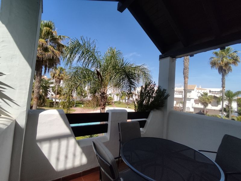 Foto fc84e318-3ddf-41dc-a4a1-a507f321cc6b. Rent flat in calle mozart 2 in Las Tres Piedras - Costa Ballena Chipiona