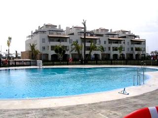 Apartament a Calle carla de orleans 4. Apartamento en venta en costa ballena, rota. los ánsares. 2 dorm