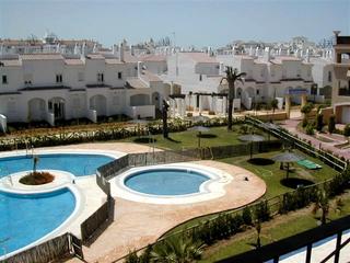 Reihenhaus in Avenida reina sofía 7. Adosado en venta en costa ballena, rota. paraíso vip playa golf.