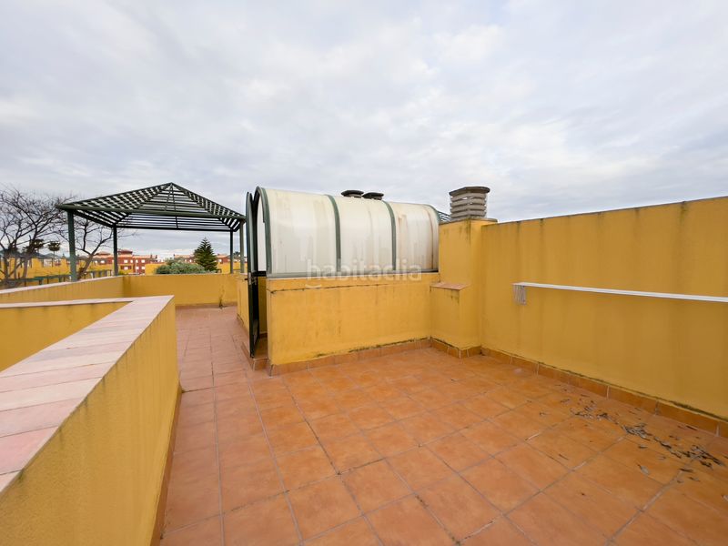Foto 2812f016-8ae3-4ca8-a443-7d3cdb63318c. Casa aparellada a avenida de la urta 2 a Costa Ballena - Largo norte Rota
