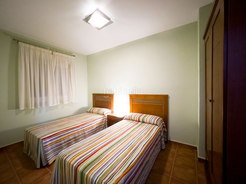 Foto fa55f781-1ba8-453b-8fd6-ee299e6dfd94. Casa aparellada a avenida de la urta 2 a Costa Ballena - Largo norte Rota
