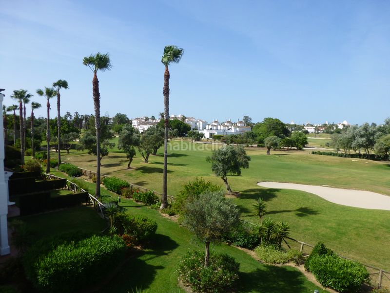 Foto d72b9011-adda-4459-866d-fc7814ec9e34. Àtic a avenida de la ballena 4 a Costa Ballena Golf Rota