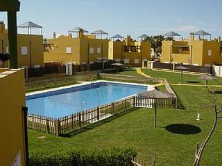 Lloguer Casa adossada a Avenida juan carlos i 14. Adosado en alquiler en costa ballena, rota. tartessos. código de