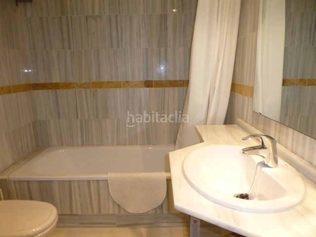 Foto 5fe9fc28-c544-4ad6-8c18-fce8d958c963. Rent apartment in calle mozart 2 in Las Tres Piedras - Costa Ballena Chipiona