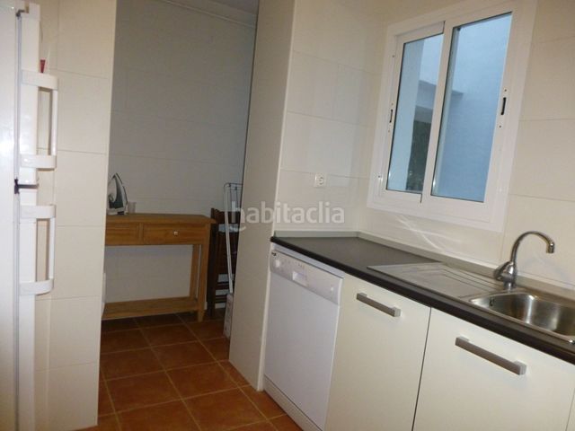 Foto 71103ddc-fcdb-412d-90bc-6a26e54c6825. Rent apartment in calle mozart 2 in Las Tres Piedras - Costa Ballena Chipiona