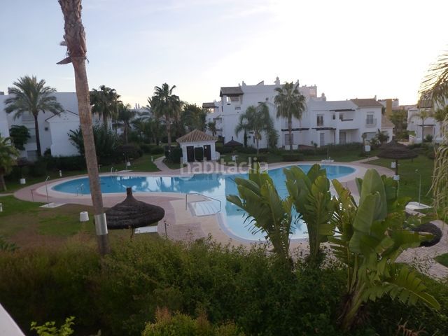Foto c0bd79b6-7ade-4851-ae4a-32668429232e. Rent apartment in calle mozart 2 in Las Tres Piedras - Costa Ballena Chipiona