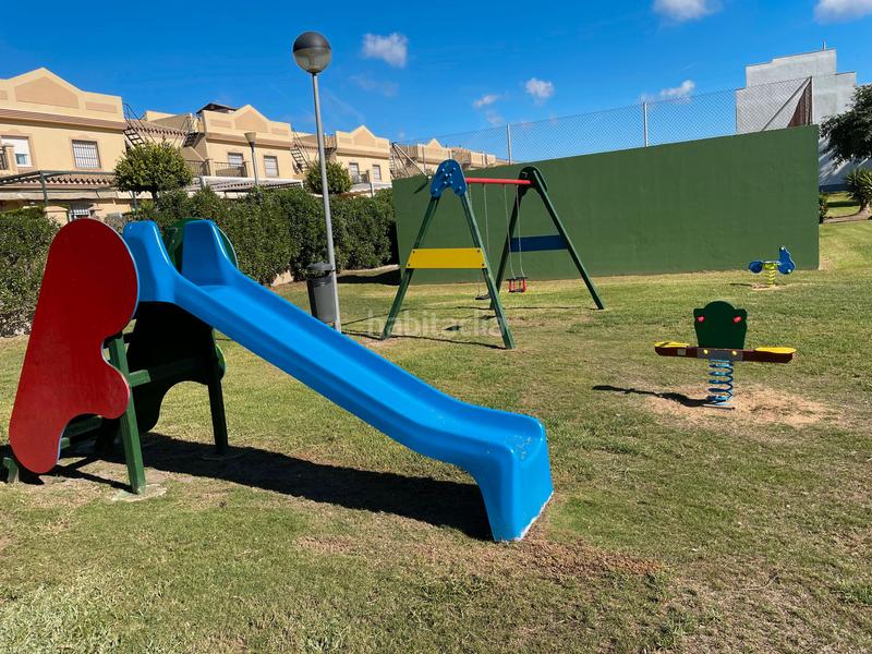 Foto f486d051-cd3c-4d43-af4a-3f3ab428386a. Lloguer apartament amb aparcament piscina a Costa Ballena - Largo norte Rota