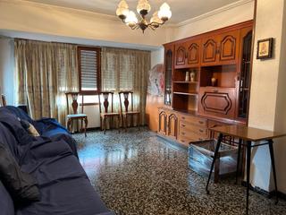 Appartement  Carrer del mestre caballero. Piso en ronda magdalena