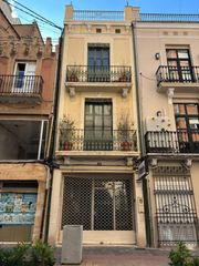 Casa  Calle calle trinidad. Edificio en la calle trinidad