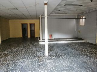 Local Comercial  Avenida de tombatossals. Local en venta en la quadra tombatossals