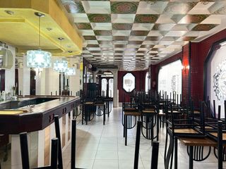 Local Comercial  Plaza plaza del real. Local emblemático en plaza del real  posibilidad de compra o alq