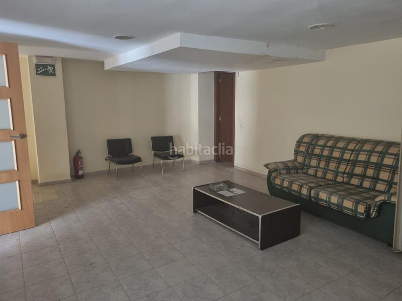 Foto b4087503-5b81-412a-beed-4f346bddf411. Office space in carrer d'alcossebre 24 in El Grao Castellón de la Plana
