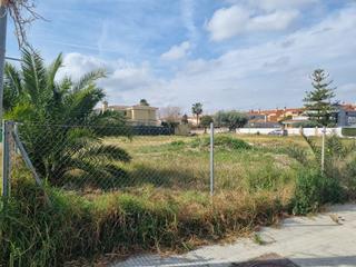 Terreny residencial a Carrer zarauz 58. Parcelas urbanas en el grao zona camo de golf