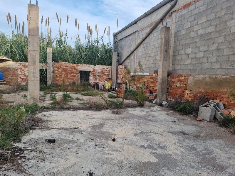 Foto a0a7560b-eacc-4f5d-83c3-b4cef74c53f0. Fondo rustico in camí vell de la mar 78 in El Grao Castellón de la Plana