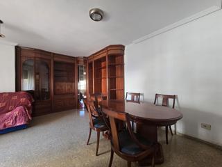 Appartement à Placa del pintor porcar 3. Piso en el grao zona parque la panderola!!