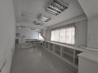 Oficina a Carrer major 60. ¡oportunidad única en el corazón de castellón!