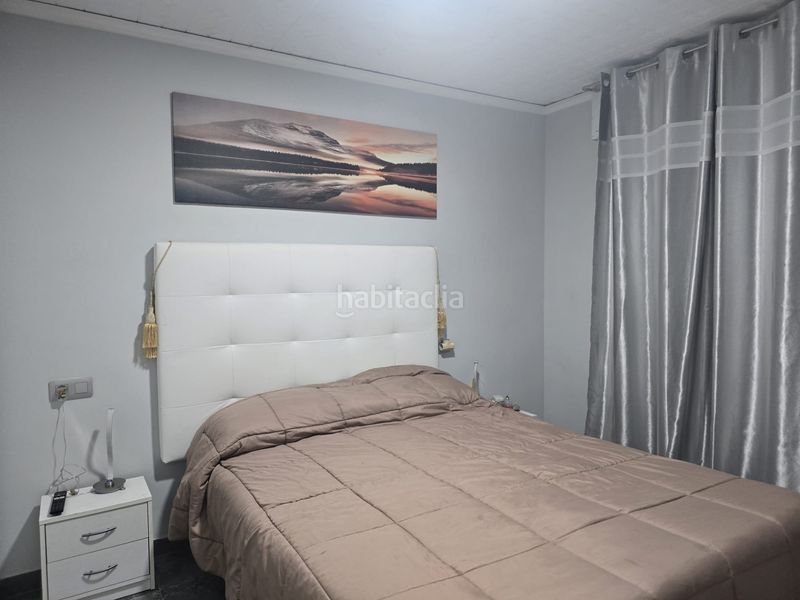 Foto 0c5eac8a-579e-4884-b438-7709d03e0f94. Casa adossada a carrer del tinent monzonís 13 a Plaza Donoso Cortés - Avenida Magdalena Castellón de la Plana