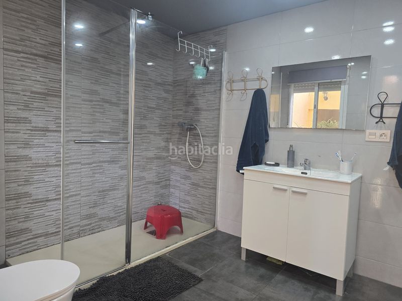 Foto 2d7e7f0a-6073-4729-a501-adf69d0656cd. Casa adossada a carrer del tinent monzonís 13 a Plaza Donoso Cortés - Avenida Magdalena Castellón de la Plana