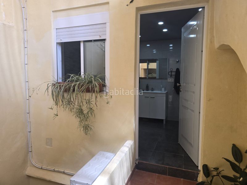 Foto 6a631bcb-60b9-4af2-870d-5c53eb1a0ec9. Casa adossada a carrer del tinent monzonís 13 a Plaza Donoso Cortés - Avenida Magdalena Castellón de la Plana