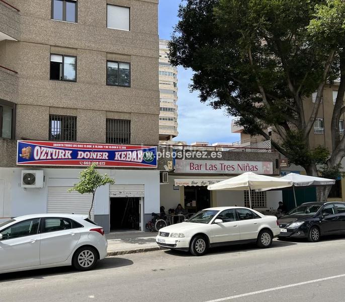 Foto e0cb787b-5418-4327-8de2-832b270c7a32. Local comercial bar las tres niñas y kebab en Parque Avenida Jerez de la Frontera