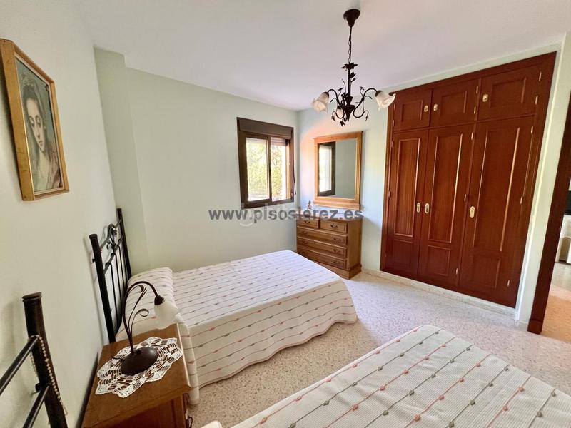 Foto ea05760d-ae60-4a0c-ab7b-e01b21690ca1. Appartement dans Santiago - Coronación Jerez de la Frontera
