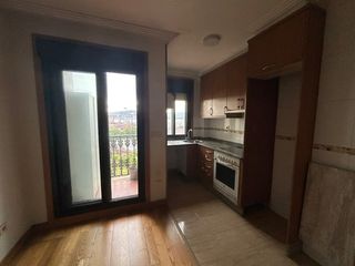 Miete Studiowohnung in Rúa de sanjurjo badía 53. Alquiler larga duracion en vigo