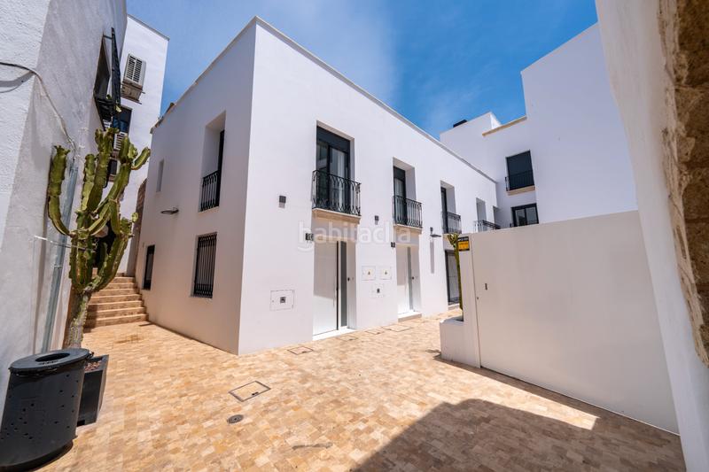 Foto b558f412-92fa-4271-997a-8defd5d4bc64. Rent flat in calle braulio moreno 1 in Centro Almería
