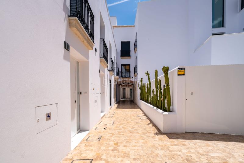 Foto b6c48722-36e2-425a-bada-8b7cb4d05bd3. Alquiler piso en calle braulio moreno 1 en Centro Almería