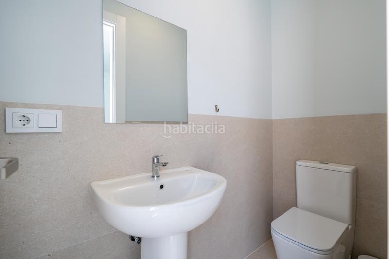 Foto 73afe501-fa7f-43b8-ab8a-893e2c925e87. Location duplex dans calle braulio moreno 8 dans Centro Almería