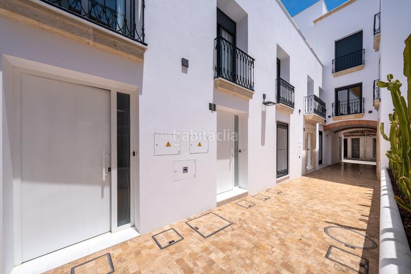 Foto b183ee27-5418-4eb5-a7a4-8bde2dc24a2e. Alquiler dúplex en calle braulio moreno 4 triplex en Almería