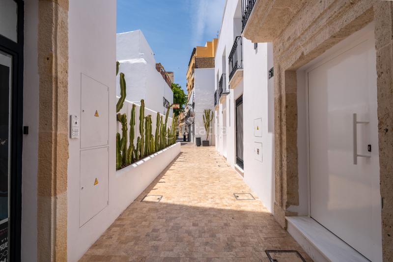 Foto 4d658a0b-81a7-483f-b9ee-6fe077543f5f. Miete zweistöckige wohnung in calle braulio moreno 4 in Almería