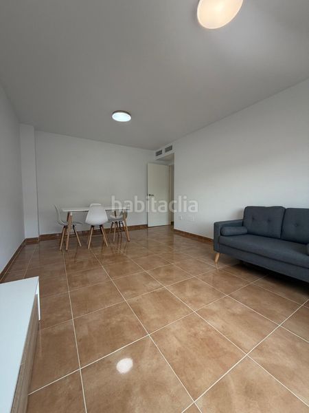 Foto aaa3140b-bb27-4f92-9859-720731a786e6. Lloguer pis amb aparcament piscina a Las Cabañuelas Vícar