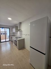 Rent Flat in Calle juan canto rubio 13