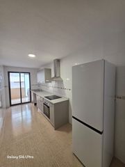 Rent Flat in Calle juan canto rubio 13