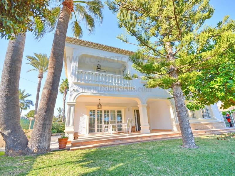 Foto 490ae15d-99c2-4e90-b6e2-13bf43a98dc9. Xalet amb calefacció aparcament piscina a Cabo Roig Orihuela