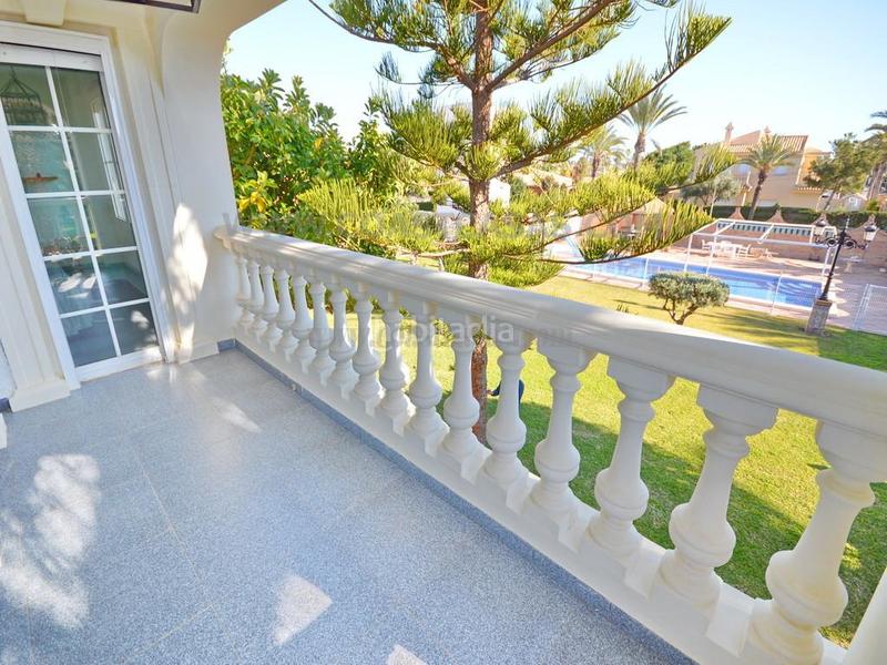 Foto d8cdc432-afac-471f-b5aa-1af088de916d. Xalet amb calefacció aparcament piscina a Cabo Roig Orihuela