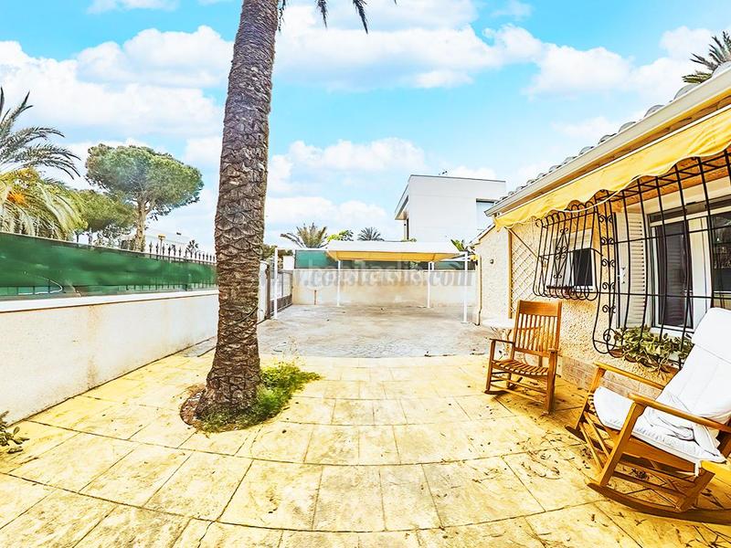 Foto 8077c626-957d-43f8-b59c-d04545e8ae34. Chalet costachalet en Punta Prima Orihuela