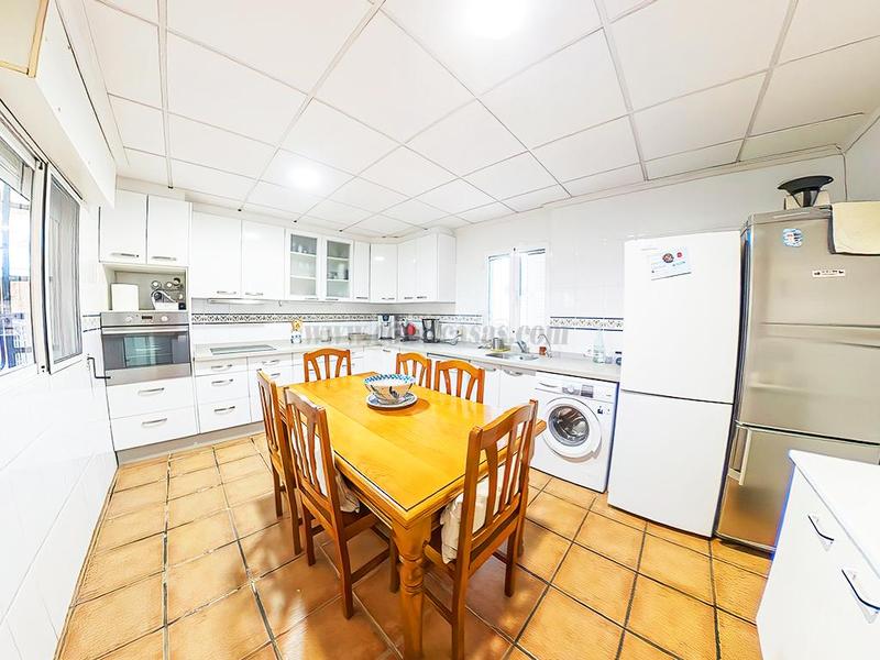 Foto c778a06d-2536-4ae7-8f30-b1f5401e4eab. Chalet costachalet en Punta Prima Orihuela