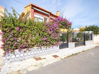Chalet in Punta Prima. Orihuela costachalet